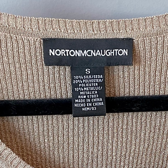 Norton McNaughton HolidayTop - Picture 5 of 6